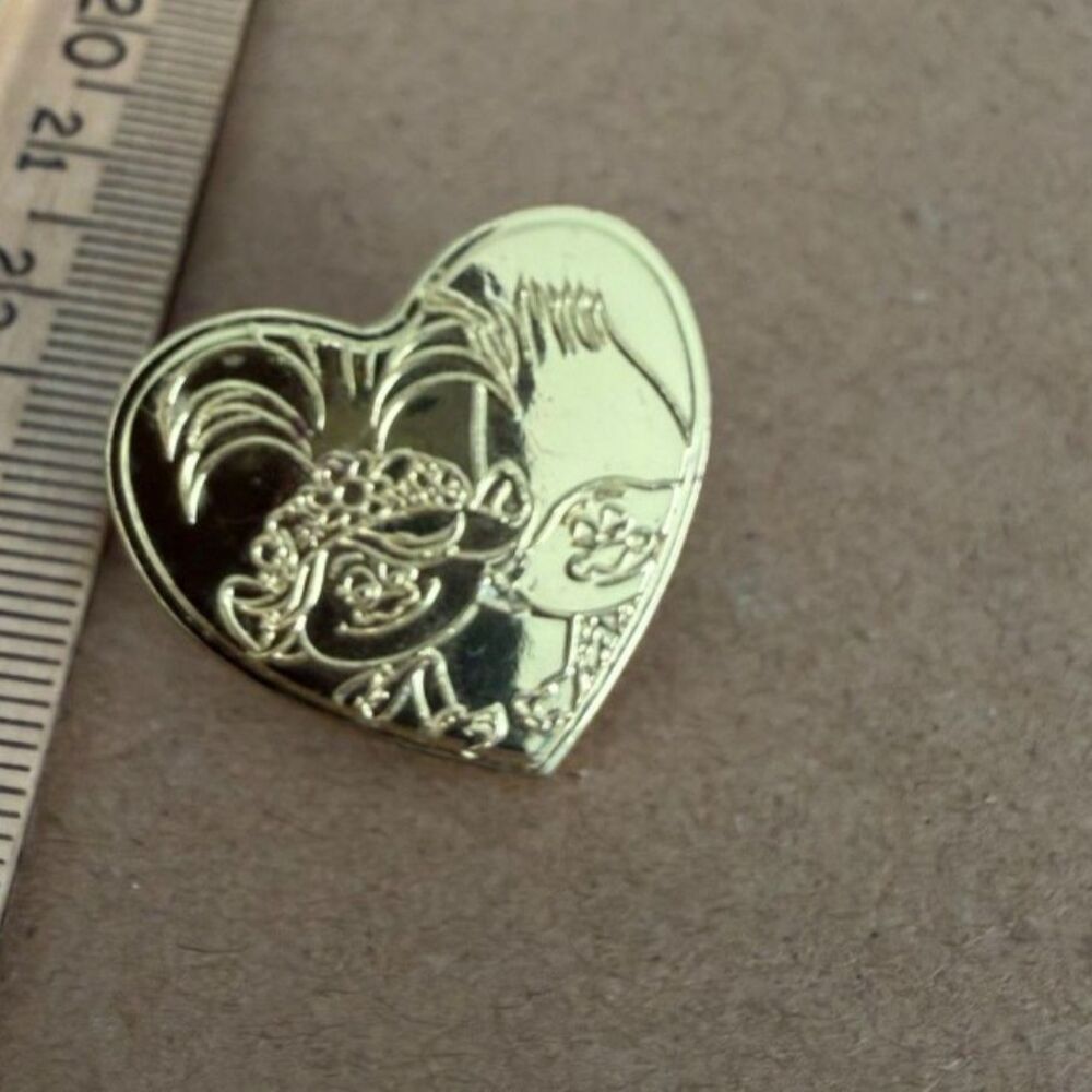 Dreamworks trolls world tour poppy and branch silver tone heart pin